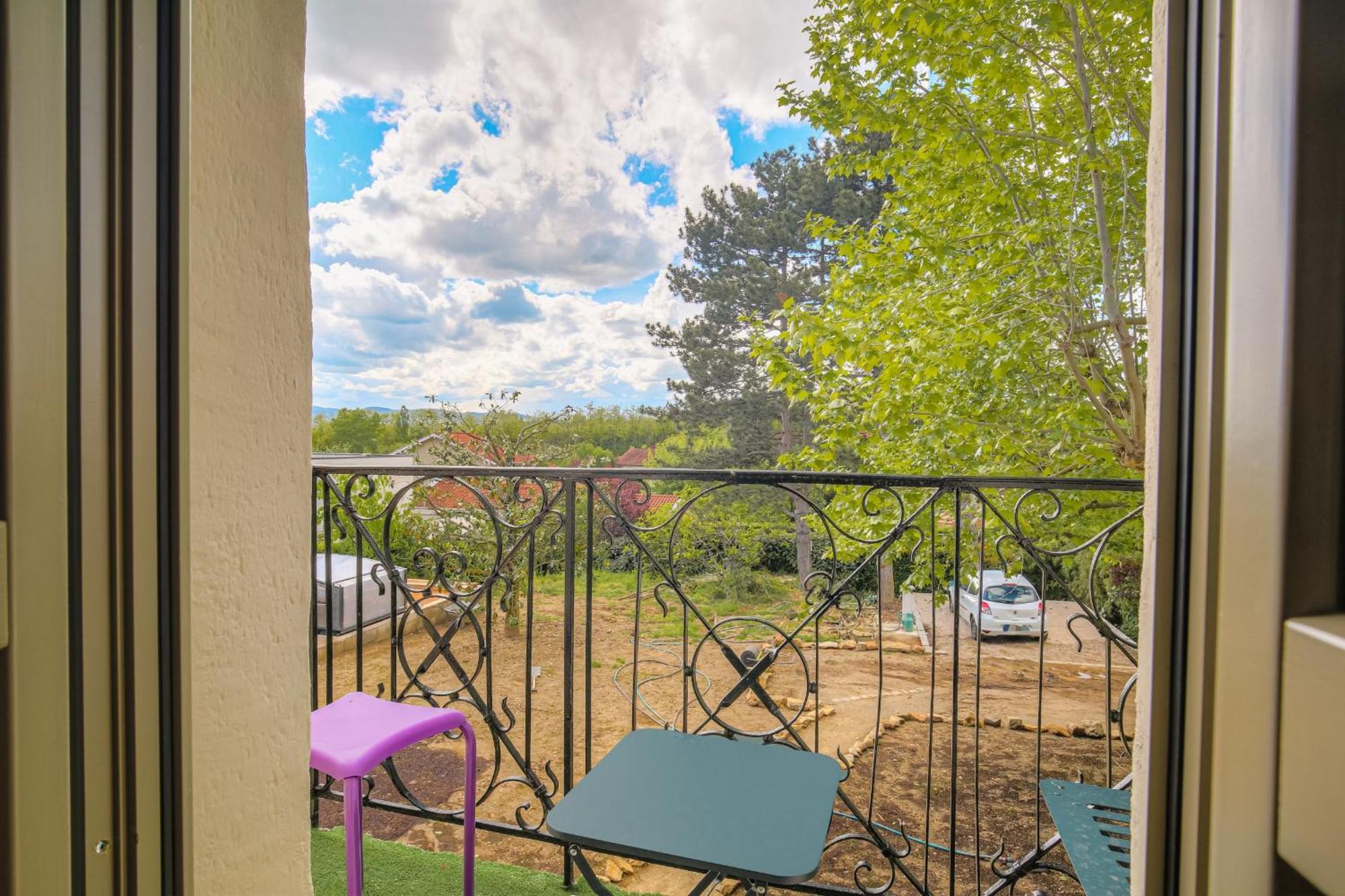 Charmante Maison Avec Piscine Proche Lyon Villa Dardilly Exterior photo