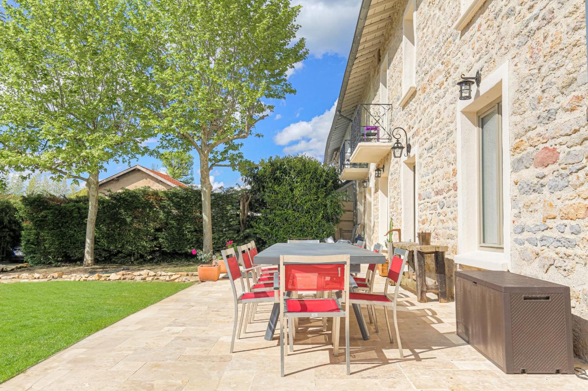 Charmante Maison Avec Piscine Proche Lyon Villa Dardilly Exterior photo