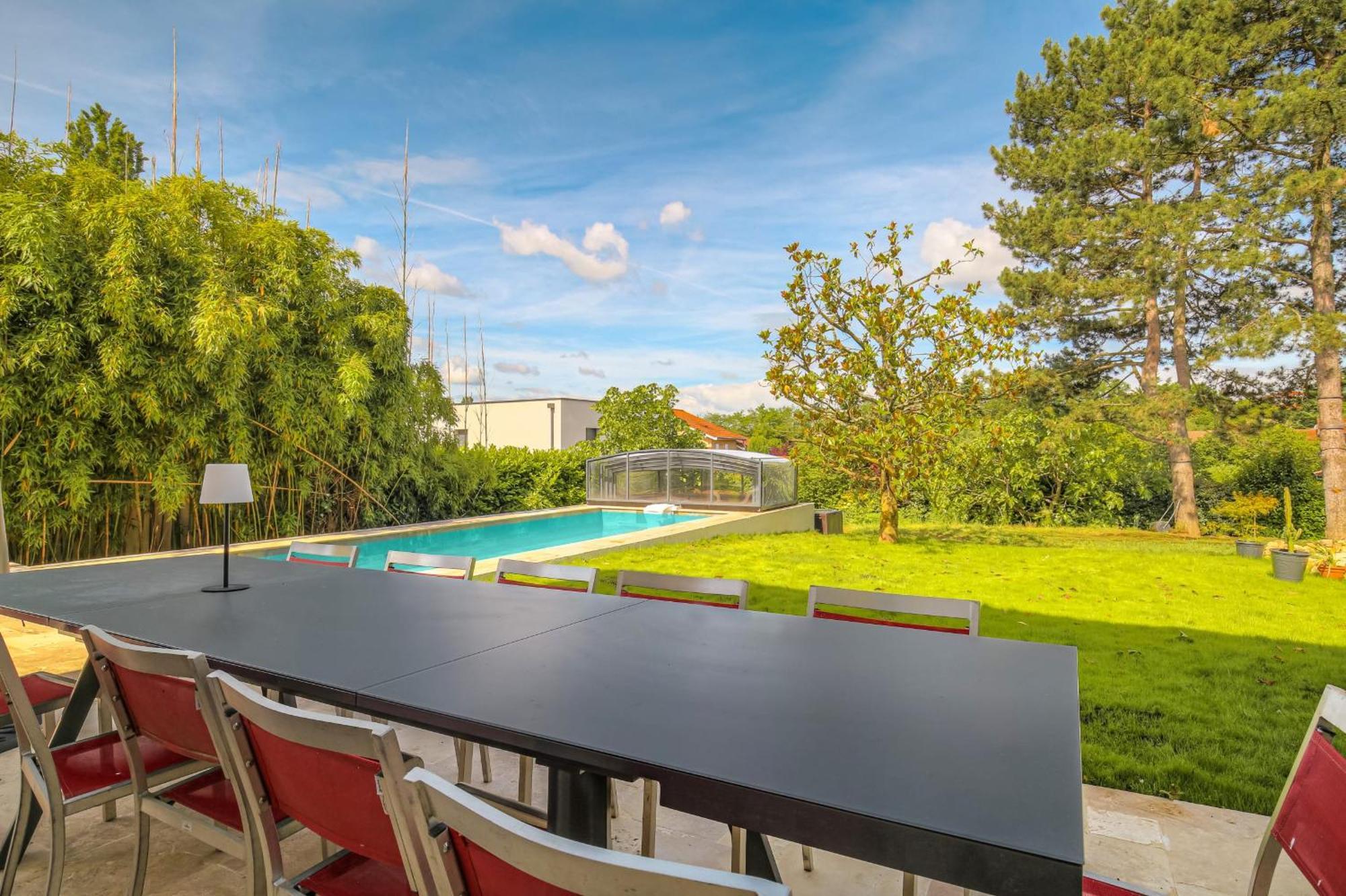 Charmante Maison Avec Piscine Proche Lyon Villa Dardilly Exterior photo