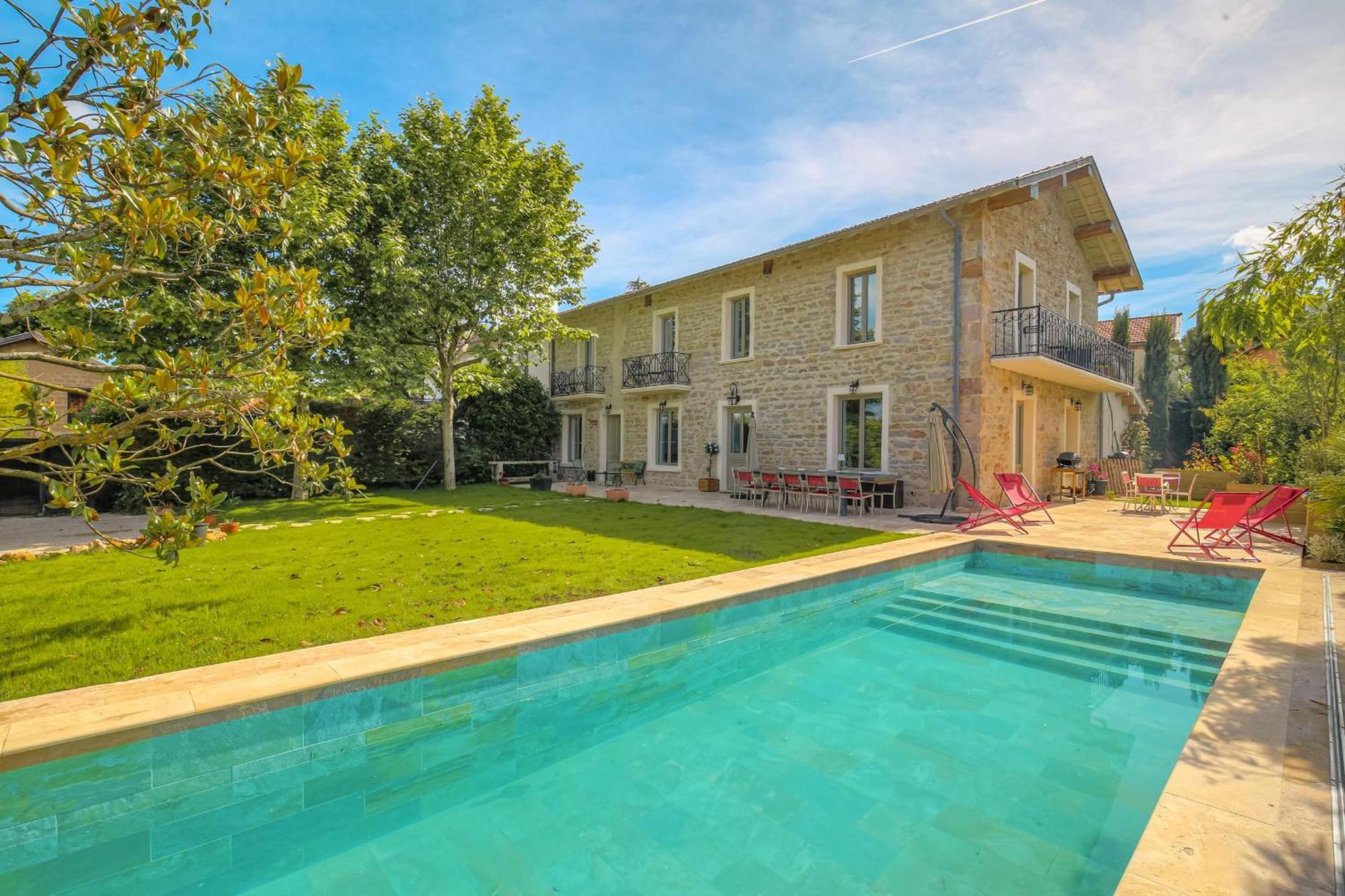 Charmante Maison Avec Piscine Proche Lyon Villa Dardilly Exterior photo